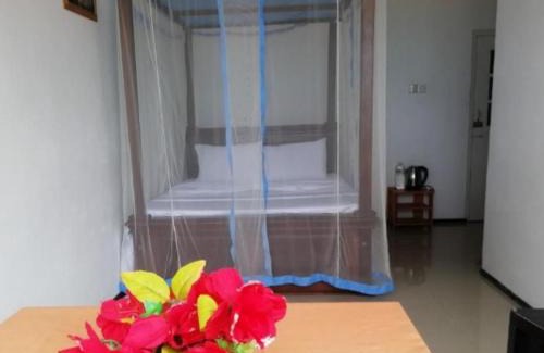 Hikkaduwa Hotel | Rainbow Beach Hotel