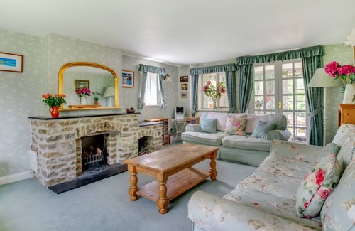 Littlebredy Casa | Rainbow Cottage in Litton Cheney