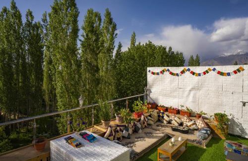 Leh Casa | Rainbow Holiday Home