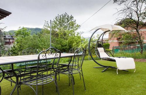 Esino Lario Apartamento | Rainbow House