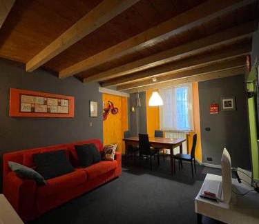 Intra Apartamento | Rainbow House