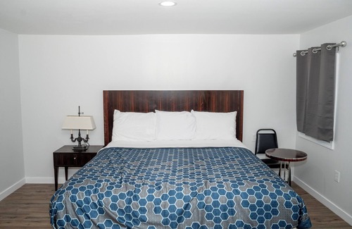 Monocacy Station Hotel | Rainbow Motel