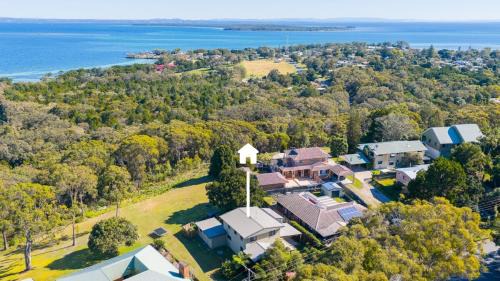 Dunwich Casa | Rainbow Retreat - Stunning Moreton Bay Views