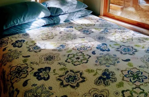 Faber Cabaña | Rainbow Ridge Retreat: Mountains, Wineries & MORE
