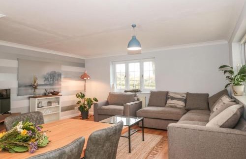 West Buckland Casa | Rainbow View