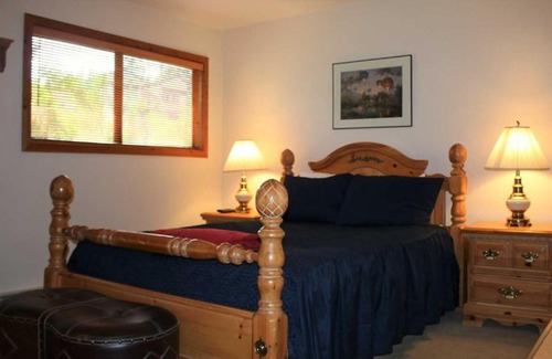 Mammoth Lakes Apartamento | Rainbow Villas #1 condo