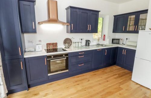 Clifden Casa | Rainbows End