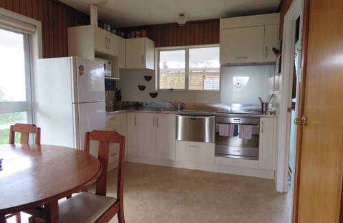 Taipa Casa | Raines Retreat - Taipa Beach Bach