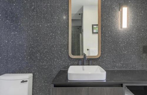Rainey Street Historic District Apartamento | Rainey St Luxury Condo Balcony