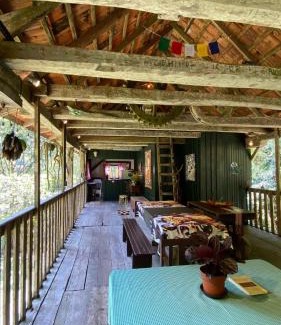 Camboriu Casa | Rainforest Retreat Home and Waterfall