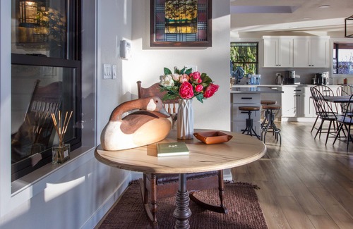 Olympia Casa | Rainier View Waterfront Retreat - Sleeps up to 15