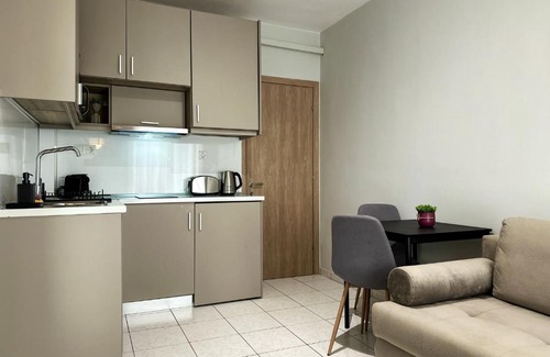 Vardaris Apartamento | Raise Thessaloniki Urban Stay