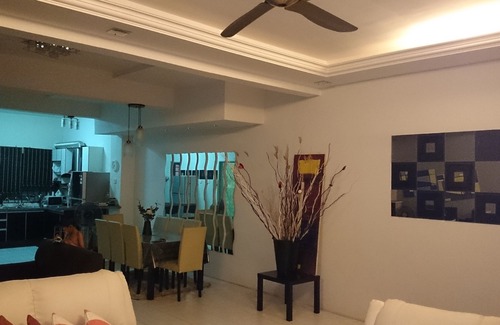 Seri Kembangan Casa | Raisya Homestay Budget Putrajaya Bangi