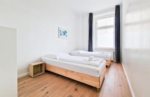 Oberbilk Apartamento | RAJ Living - 1 or 4 Room Apartments - 15 Min to Messe DUS - 10 Min Old Town DUS