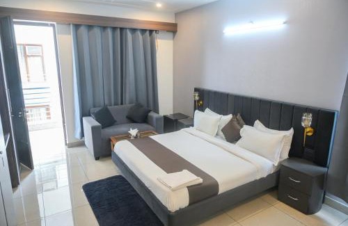 IMT Manesar Hotel | Raj Residency Hotel