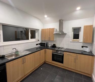 Offerton Apartamento | Raja Bros