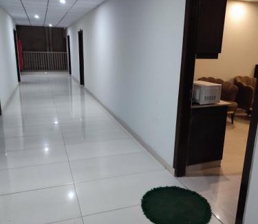 Fatehjang Apartamento | Raja residence