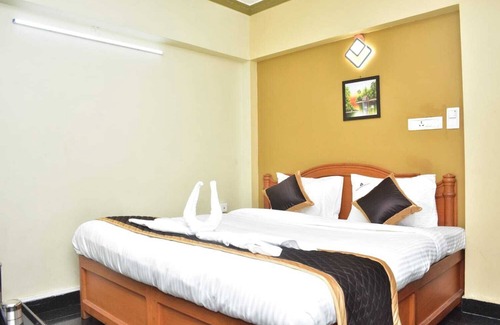 Kodaikanal Hotel | RAJA STONE PALACE