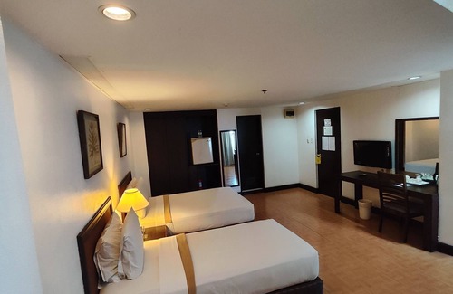 Cebu Hotel | Rajah Park Hotel by Hiverooms