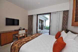 Senggigi Complejo | Rajavilla Lombok Resort - Seaside Serenity