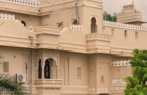 Bhindar Apartamento | RajMahal- Live Like Royalty 446-Year-Old Stay 7BR -Homeyhuts
