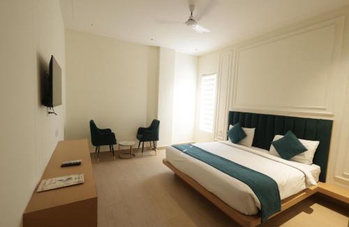 Vrindavan Hotel | Rajwada Farm Vrindavan