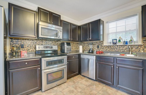 Northeast Raleigh Casa | Raleigh Home w/ Modern Adjustable Sleeping System