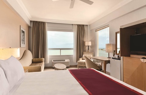 Ciudad de Belice Hotel | Ramada Belize City Princess Hotel