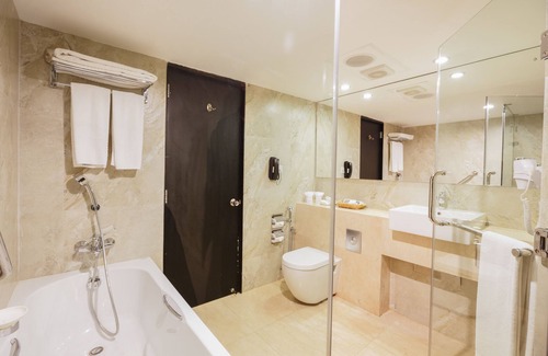 Kollupitiya Hotel | Ramada by Wyndham Colombo