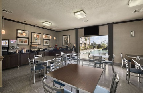 Houston Apartamento | Ramada by Wyndham Houston Intercontinental Airport South