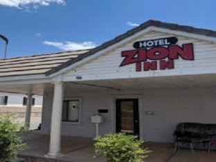 La Verkin Hotel | Ramada by Wyndham La Verkin Zion National Park