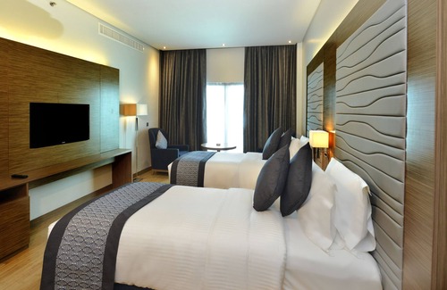 Manama Hotel | Ramada by Wyndham Manama City Centre