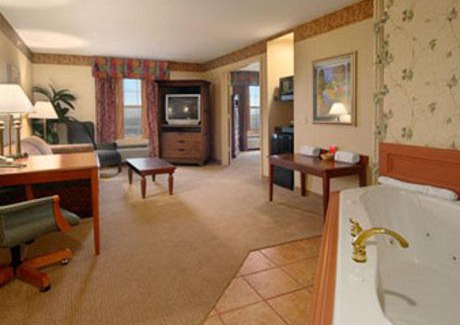 Sparta Hotel | Ramada by Wyndham Sparta/At Speedway