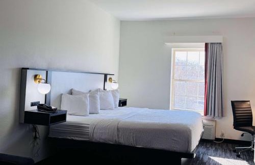 Sparta Hotel | Ramada by Wyndham Sparta/At Speedway