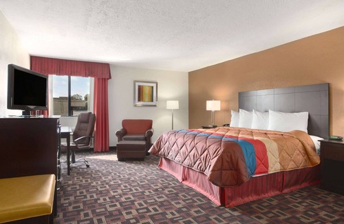 Tulsa Hotel | Ramada by Wyndham Tulsa