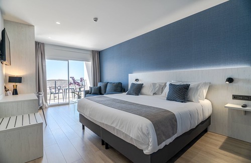 Puerto de Mazarrón Hotel | Ramada Resort by Wyndham Puerto de Mazarron
