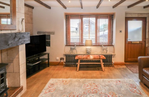 Ogden Casa | RAMBLERS COTTAGE, pet friendly in Thornton, West Yorkshire