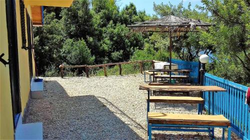 Radhime Casa | Ramo's Hilltop Retreat with Kitchenette and Patio - 1st