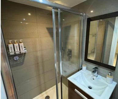 Woodside Casa | Ramonas Room