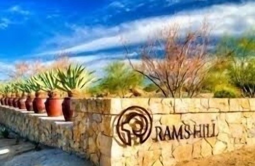 Borrego Springs Casa | Rams Hill home with beautiful easterly views!