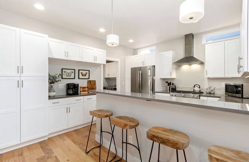 Old Town North Casa | Ram’s Roost | Rooftop Hot Tub, Patio & Family Fun
