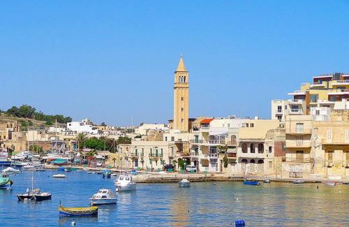 Marsaskala Apartamento | Ramzam - Spacious & Modern 3 bedroom apartment with roof terrace