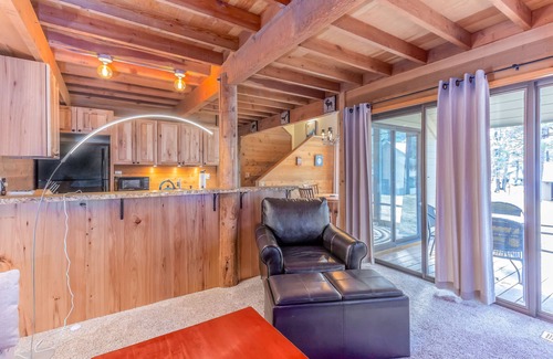 Sunriver Cabina | RANC16 - Cozy Cabin, Community Pool