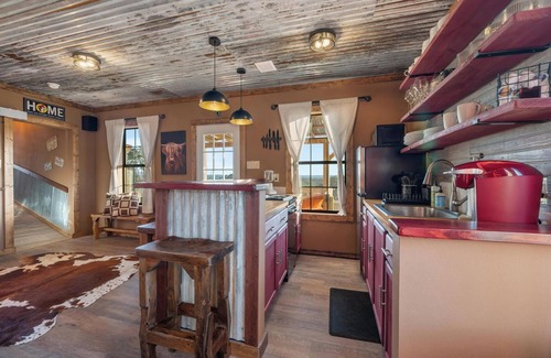 Blanco Casa | Ranch 33-Peaceful 20 ac Ranch w/Pool, Firepit