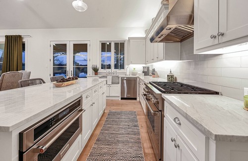 Athens Casa | Ranch Cabin | Trails, Firepit & Fall Fishing