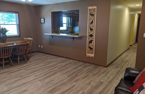 Inavale Casa | Ranch house/hunting lodge for the whole family close to lake, river & hunting