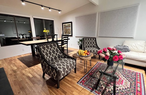 Bridle Trails Casa | Ranch house in Bridal Trails