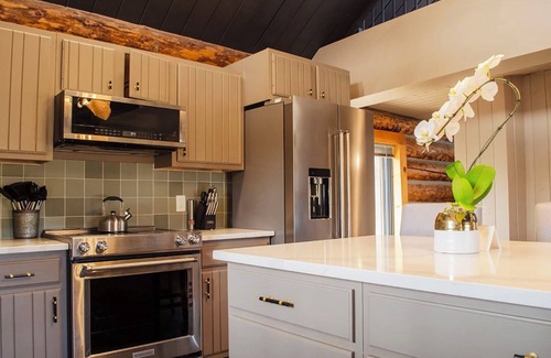 Mancos Cabina | Ranch Life Reimagined, Modern Luxury in the Wild West
