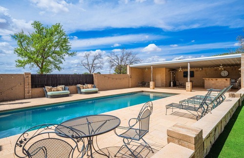 Midland Casa | Ranch Oasis on 3 Acres w/Pool, Outdoor Kitchen, RV Parking, Sauna, Gym & More!