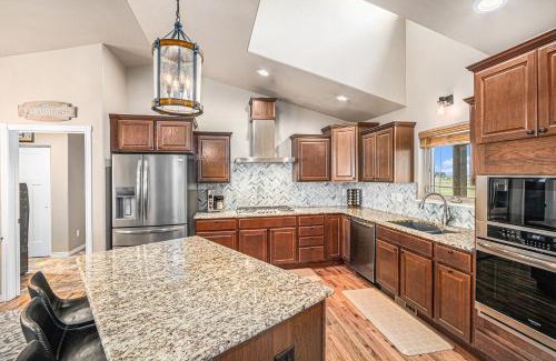 Carpenter Casa | Ranch Retreat W Hot Tub & Patio